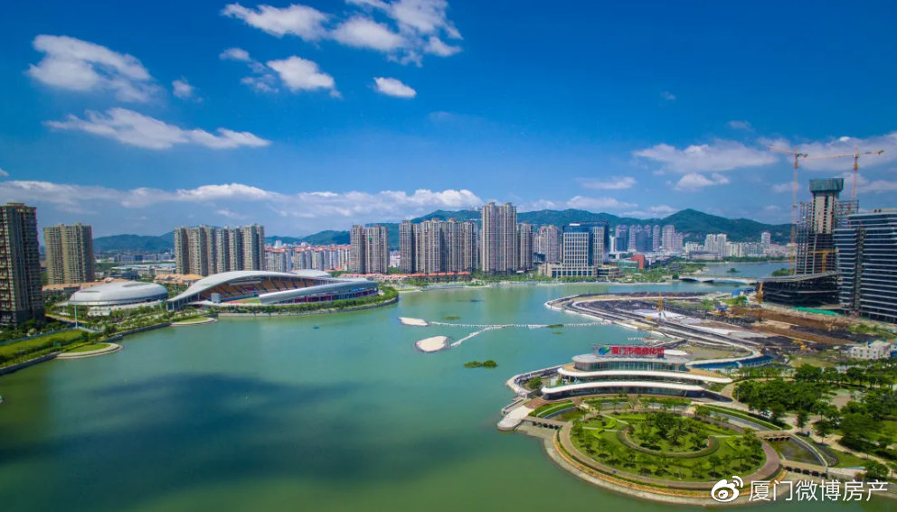 最终奠定海沧新城的城市肌理,率先打造出了"岛外第一新城",开启厦门岛