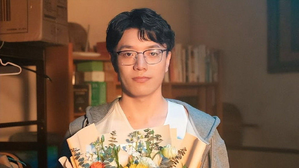 脱口秀演员杨波回应出轨,一边道歉一边痛斥出轨对象|韩如雪|微博|女友|女朋友|丑闻_新浪新闻
