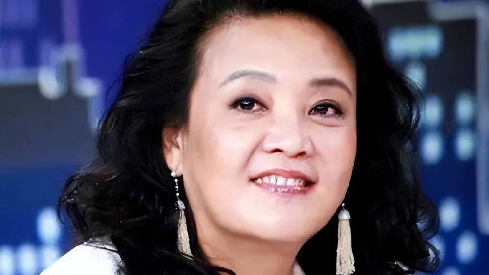 张兰直播发飙，怒批《一路繁花》节目组，双方矛盾内幕曝光引关注|一路繁花|张兰|节目组_新浪新闻