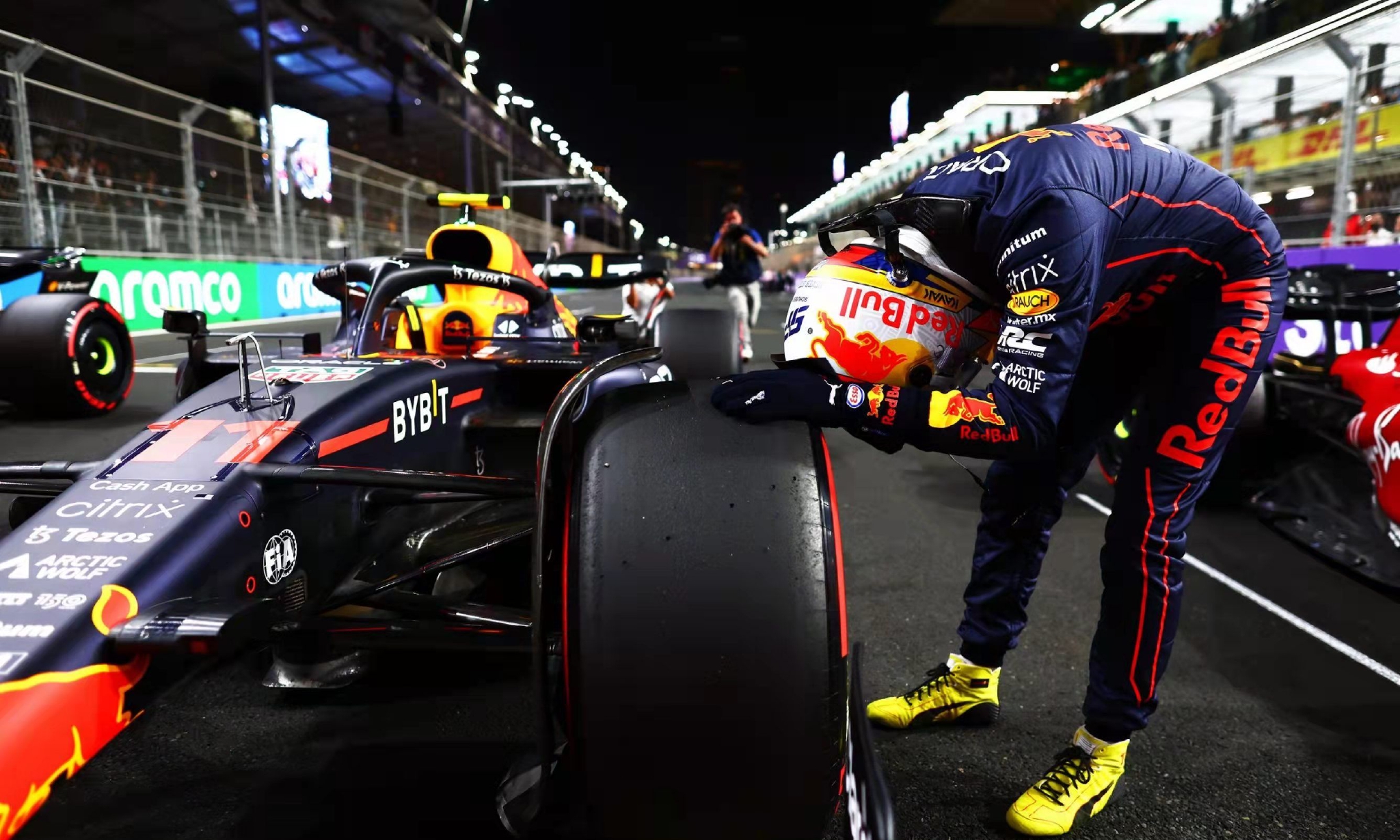 F1沙特站排位赛休闲区蓝鸢梦想 - Www.slyday.coM F1沙特站排位赛休闲区蓝鸢梦想 - Www.slyday.coM