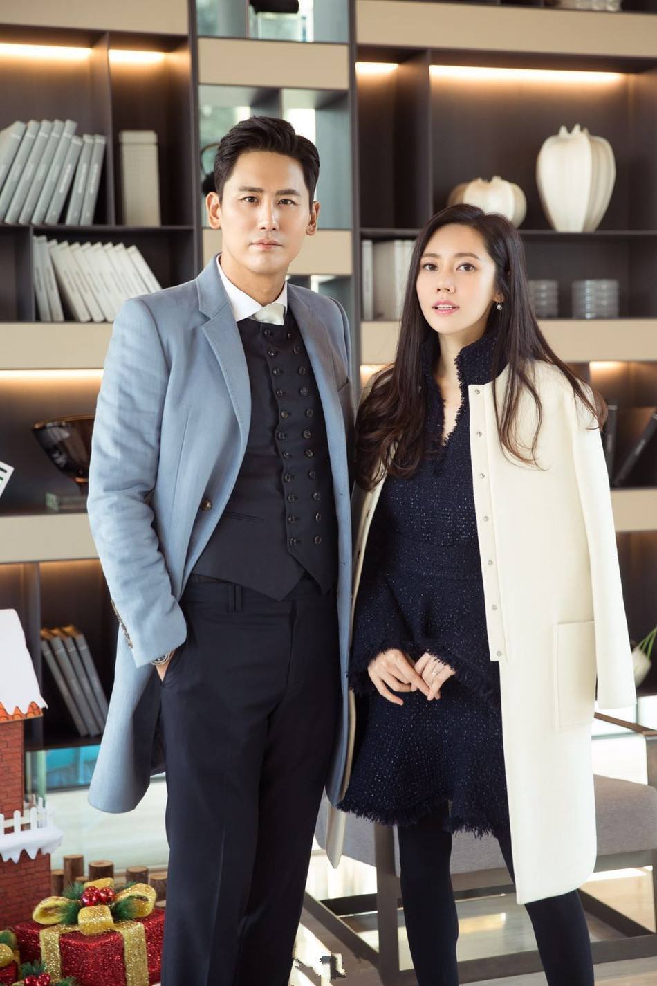 秋瓷炫七夕写真照曝光与老公于晓光亲密依偎感情甜蜜让人羡慕