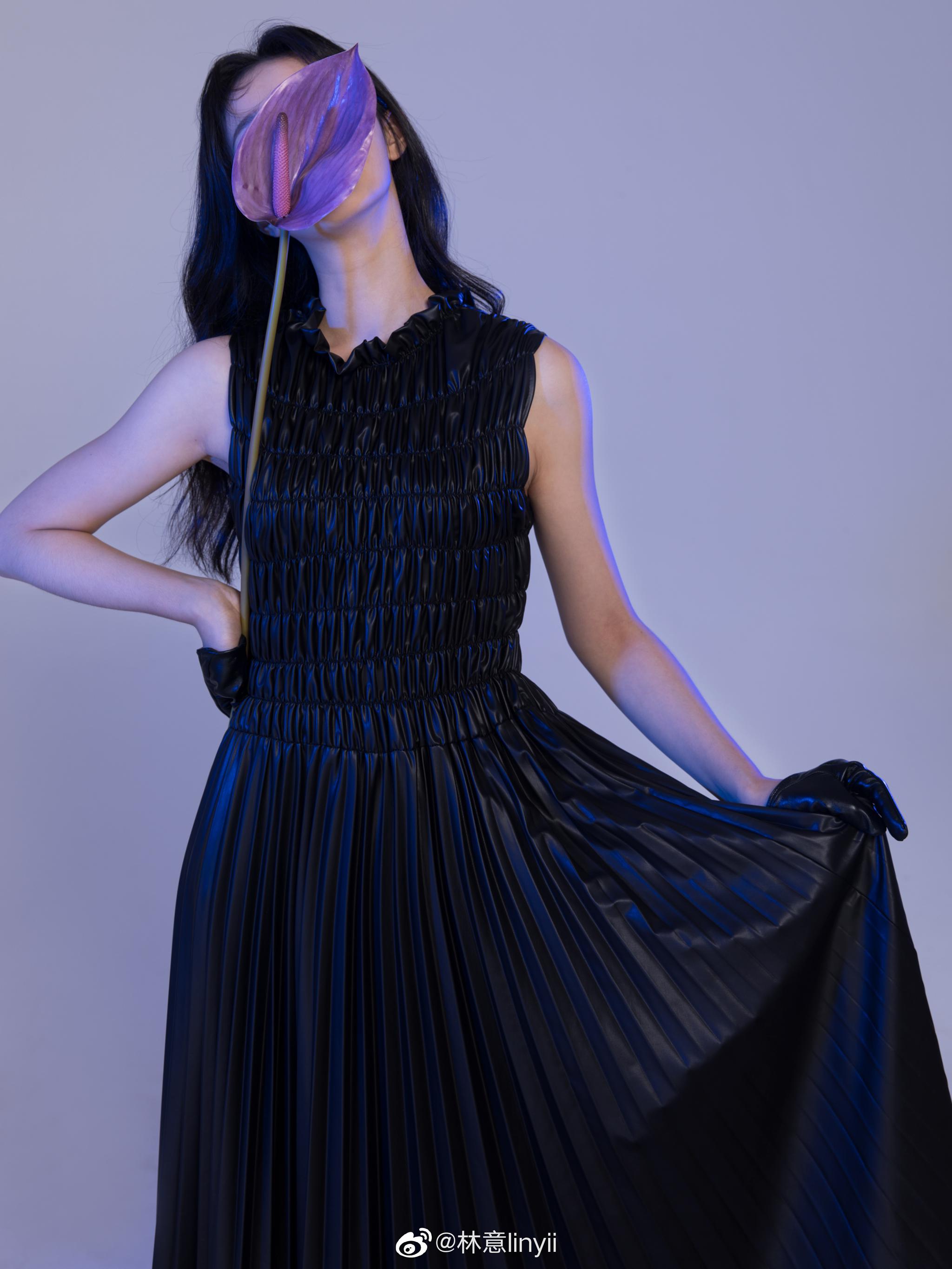 蓝紫色的光影model @龚婉怡 makeup@无芯wuxin__高清图集_新浪网