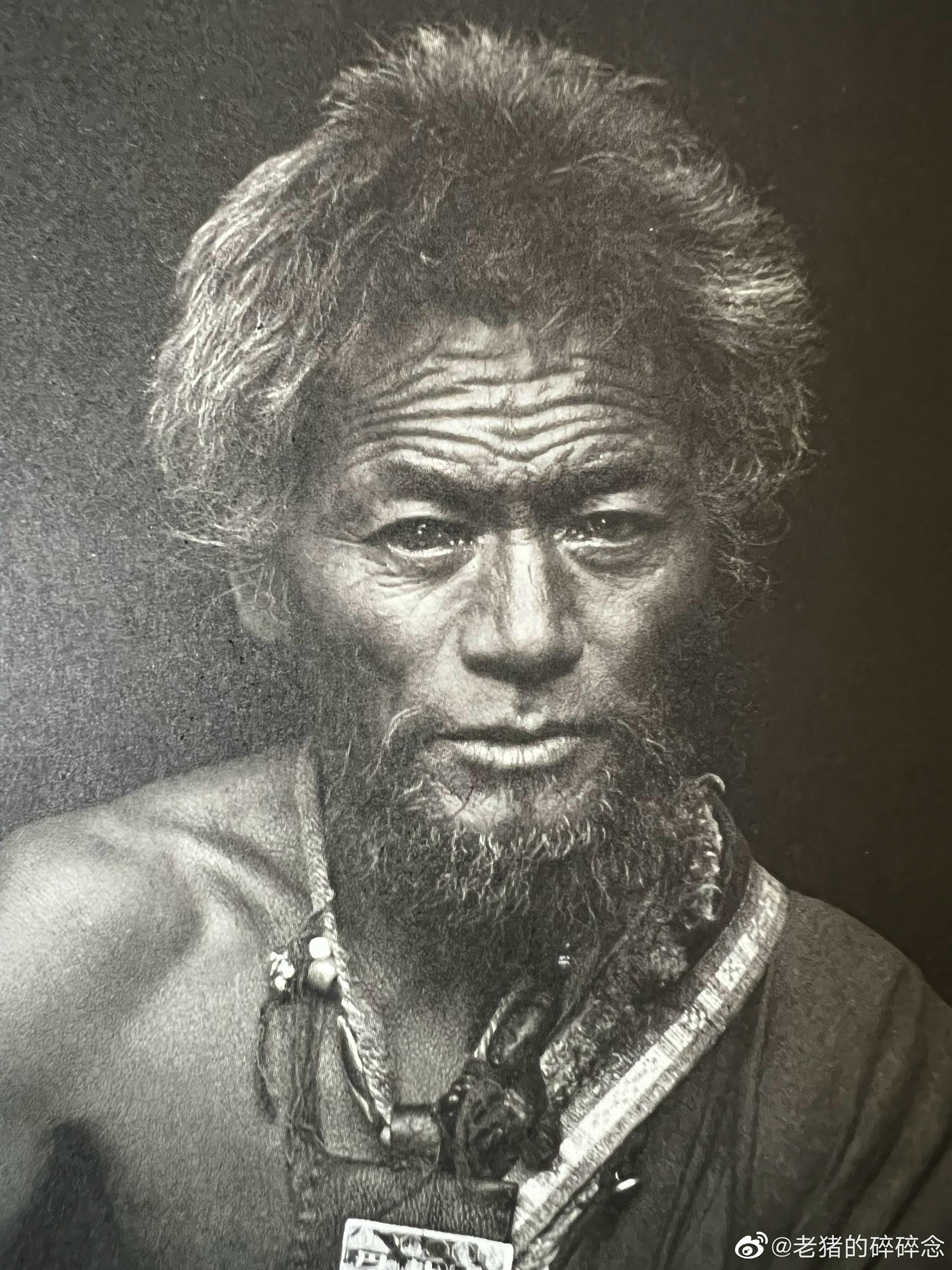 翻拍老照片｜庄学本.西行影纪.面孔