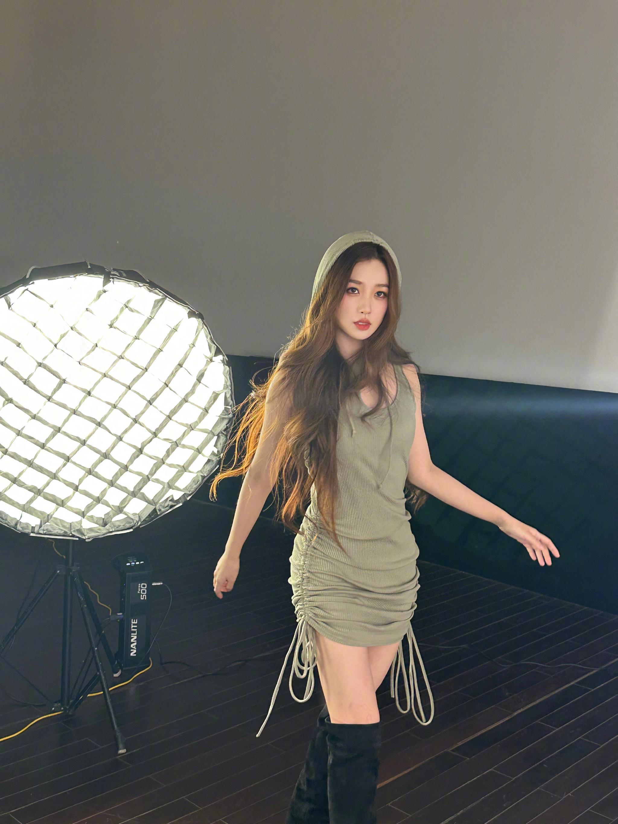 虞书欣配音花絮掉落……_高清图集_新浪网