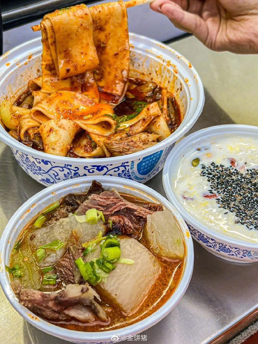 谁能拒绝青岛的夜市!休闲区蓝鸢梦想 - Www.slyday.coM 谁能拒绝青岛的夜市!休闲区蓝鸢梦想 - Www.slyday.coM