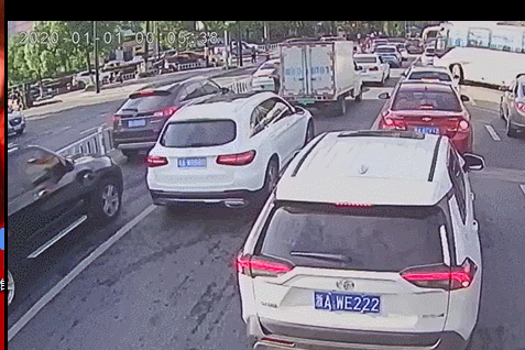 “拖鞋睡衣哥”，找到了！他的真实身份竟是……休闲区蓝鸢梦想 - Www.slyday.coM