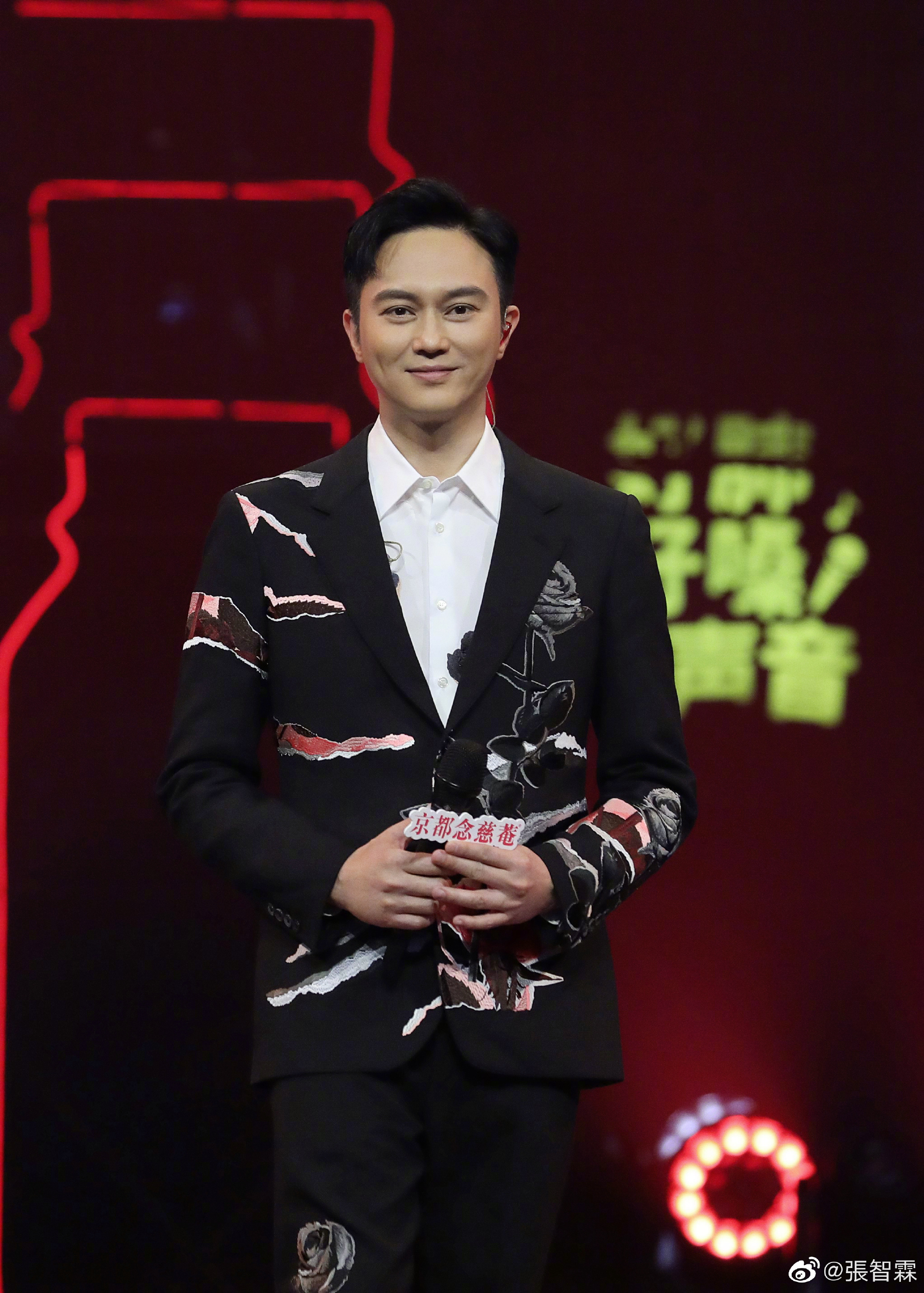 哈哈哈哈张智霖也太可爱吧,夸人的统一话术:觉得他很好……__财经头条