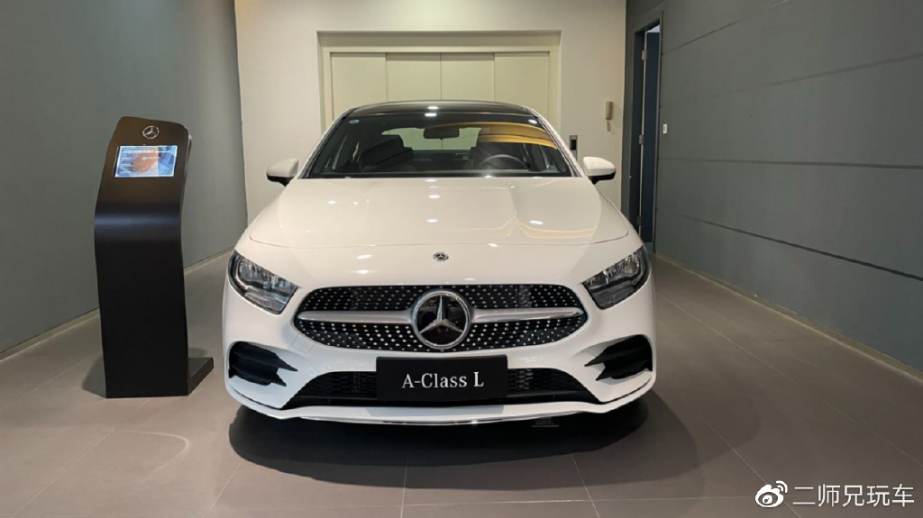 入门即奢华体验奔驰a级不到20万可买的奔驰车真的很豪华
