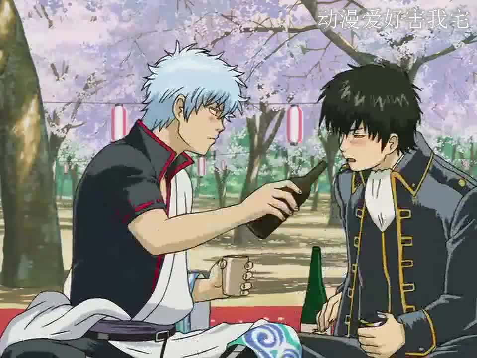 银魂 游戏中神乐vs总悟 二人互不相让 神乐略占上风 银魂 游戏中神乐vs总悟 二人互不相让 神乐略占上风