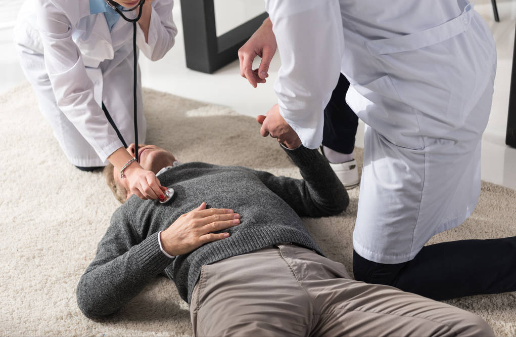 三,什么是糖尿病的低血糖昏迷?