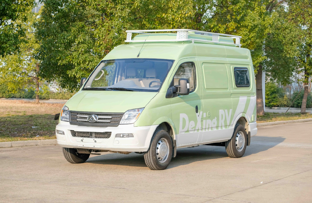 只要17.98万,带卫生间的vanlife露营房车 乐天派>,德兴房车又一力作