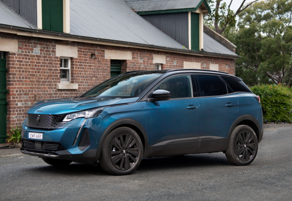 低油耗才是趋势海外标致新3008推混动系统