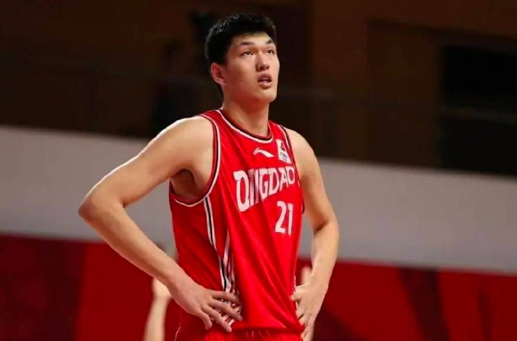 CBA快讯:辽宁助教意外受伤!刘传兴处境不佳,曾繁日仍未复出