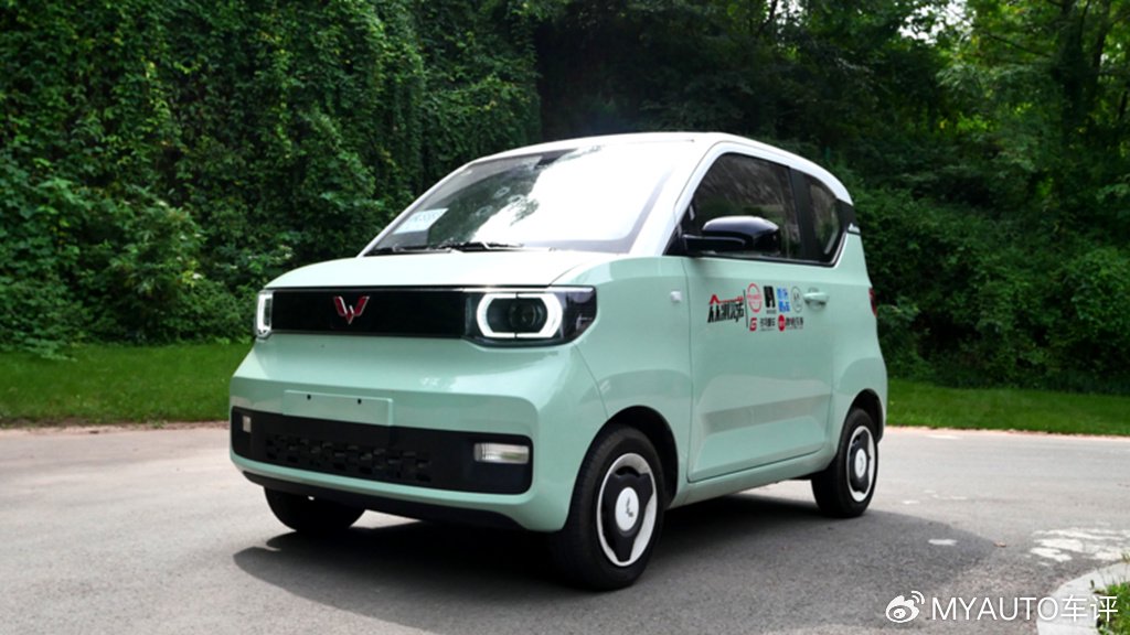 以可爱之名,奔腾小马接棒五菱宏光miniev