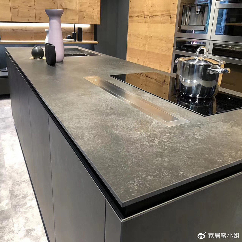 用了2年的岩板台面，不得不换掉，这4个问题很难忍受__财经头条