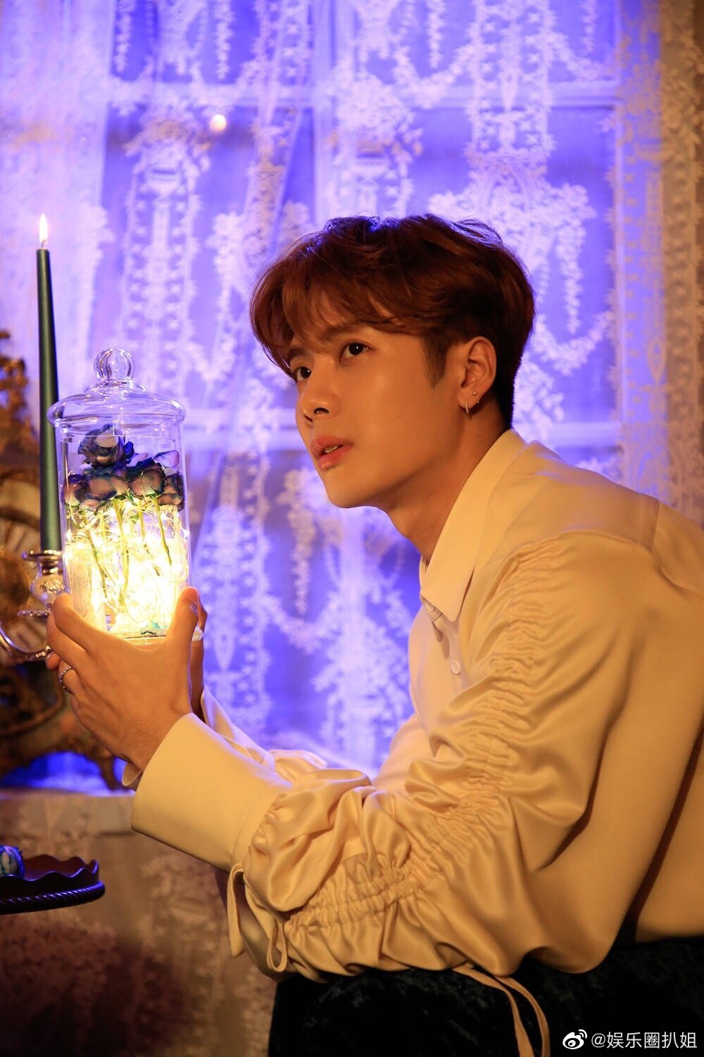 王嘉尔说他2021最大的收获是回国了……__财经头条