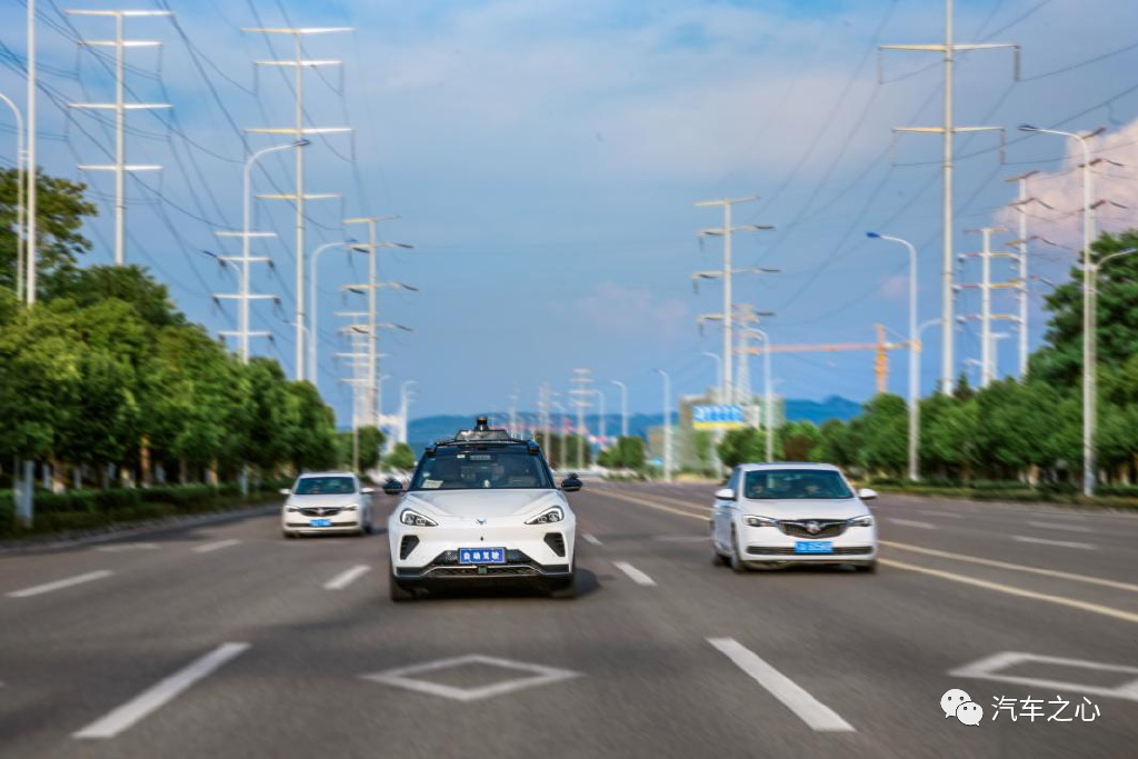 双城全车无人商业化中国自动驾驶率先站上全球领先