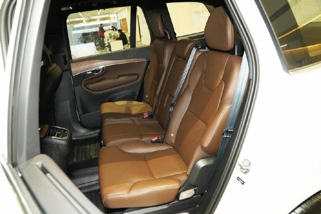 奥迪q6卖50万起就怕这几款车笑出声国产宝马x5看了都直言感谢