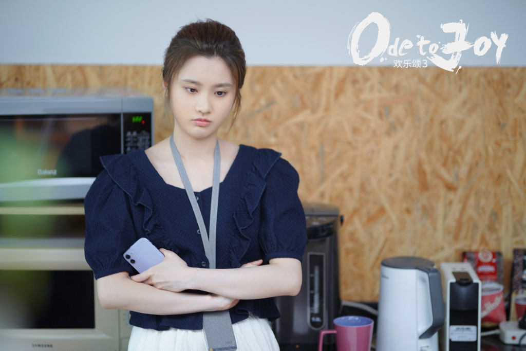 张慧雯在欢乐颂3里面演的何悯鸿真的是好不会说话呢……__财经头条