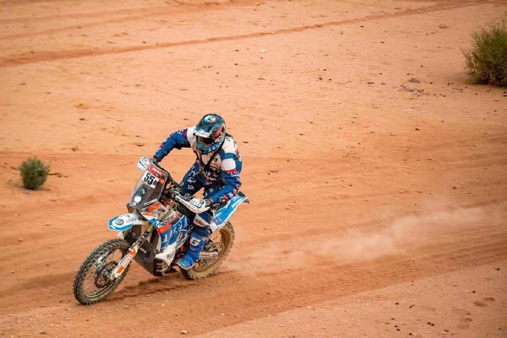 55号车手 扎克尔 牙克甫