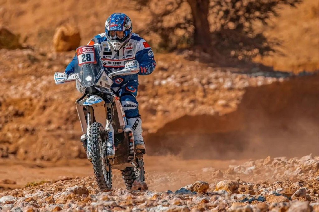 55号车手 扎克尔 牙克甫