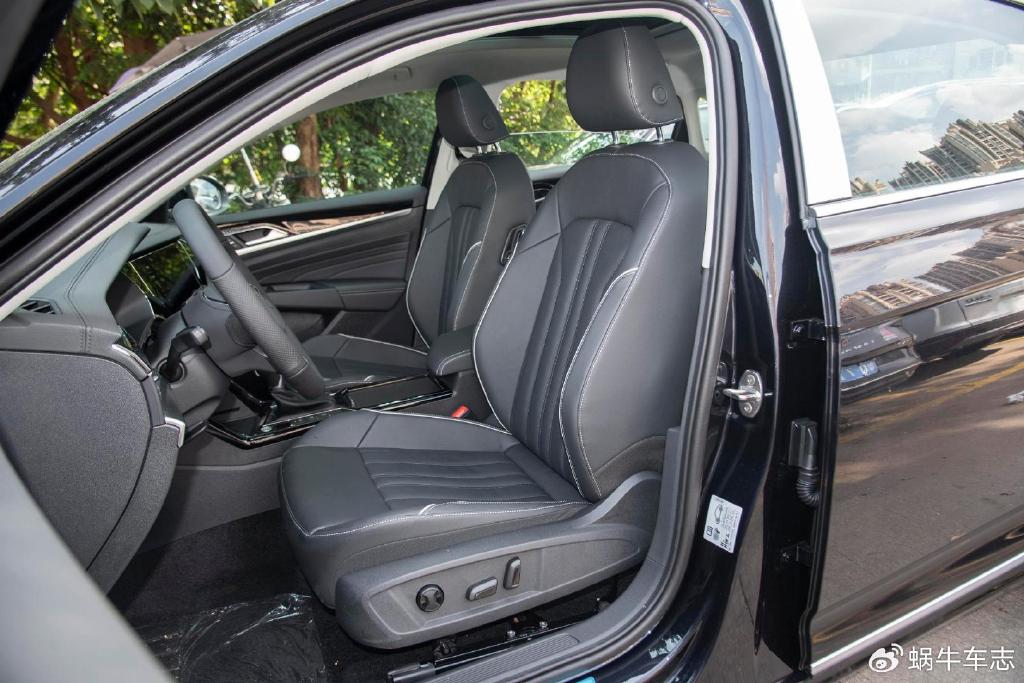 去年狂卖近20万台！24款帕萨特配置诱人，落地20万拿下380TSI版