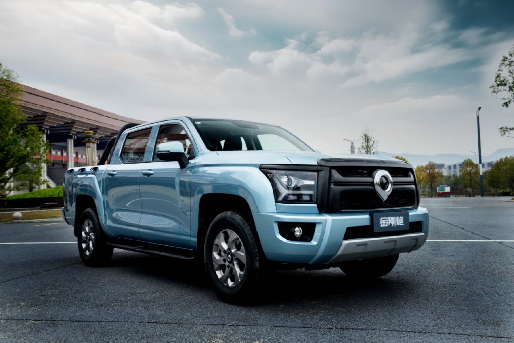 花手动挡的钱买自动挡皮卡长城金刚炮8at上市售价998万元起