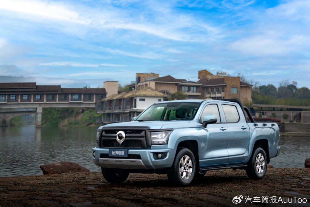 花手动挡的钱买自动挡皮卡长城金刚炮8at上市售价998万元起