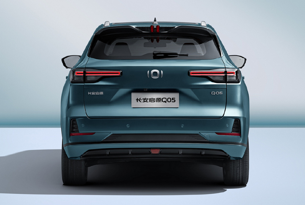 长安启源q05开启预售定位紧凑型suv采用高效插电混动系统