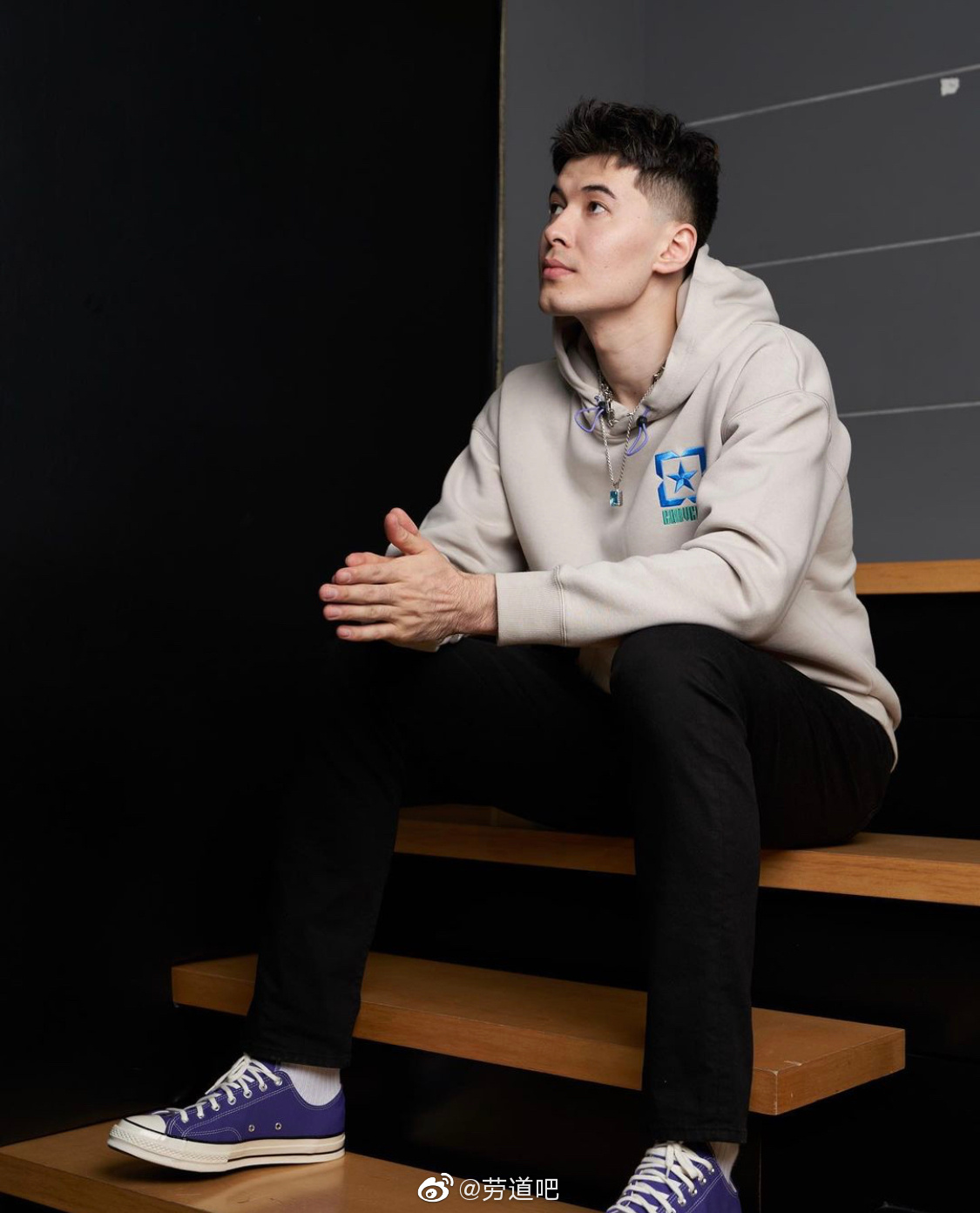 阿不都沙拉木近期帅照 !收图时间!