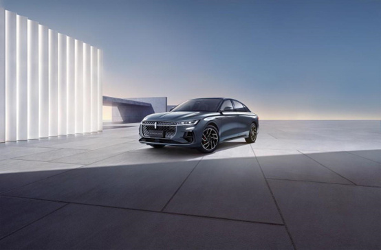 美系豪华轿车的对决，究竟谁更值得入手