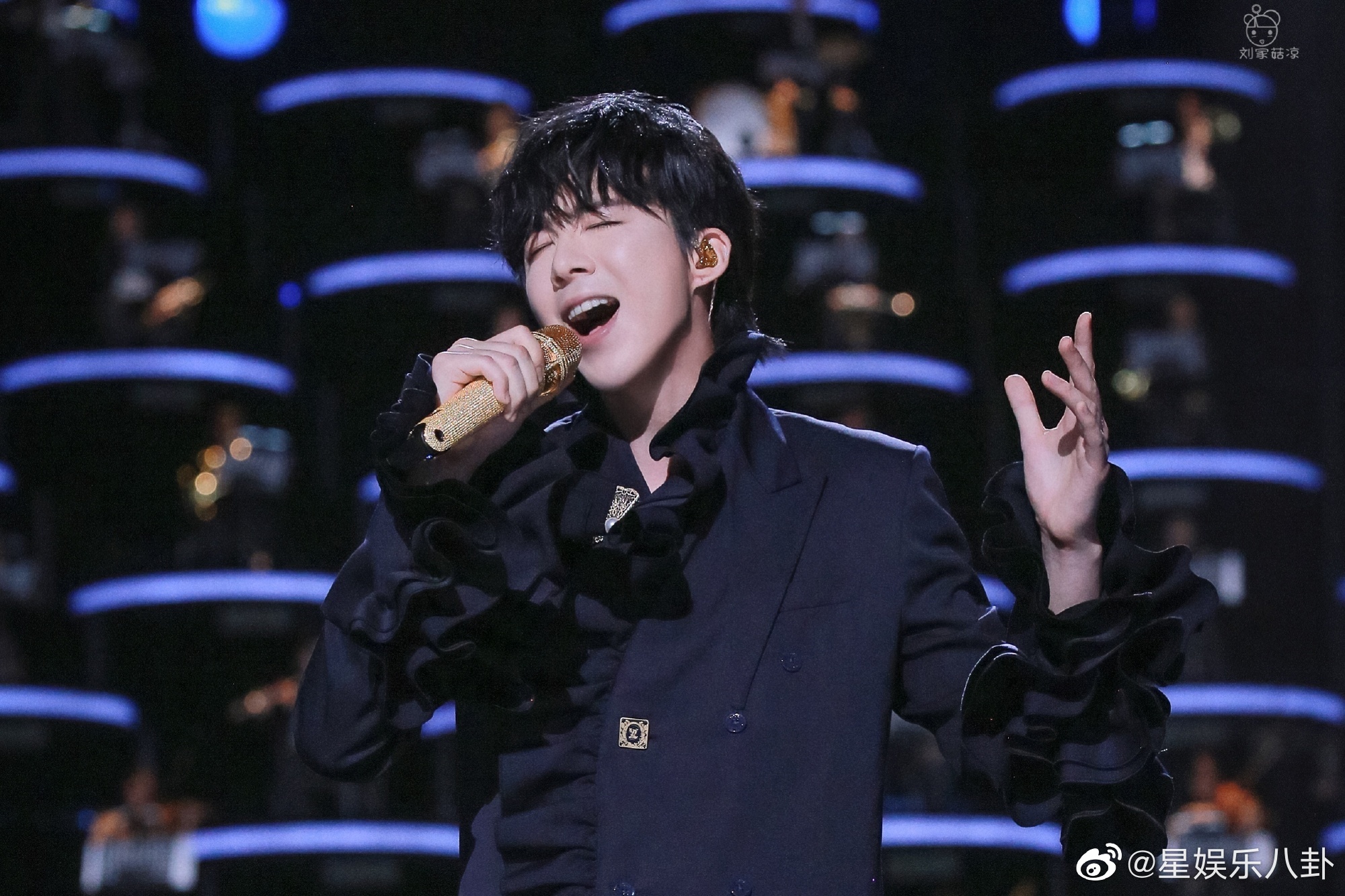 期待歌手宁的精彩舞台!@摩登兄弟刘宇宁