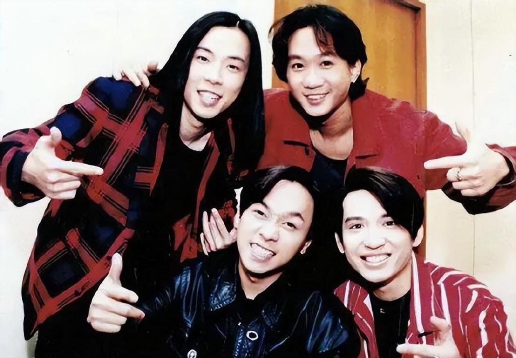 给“中国最具影响力的十大乐队”排个名,五月天第6,Beyond第2休闲区蓝鸢梦想 - Www.slyday.coM 给“中国最具影响力的十大乐队”排个名,五月天第6,Beyond第2休闲区蓝鸢梦想 - Www.slyday.coM