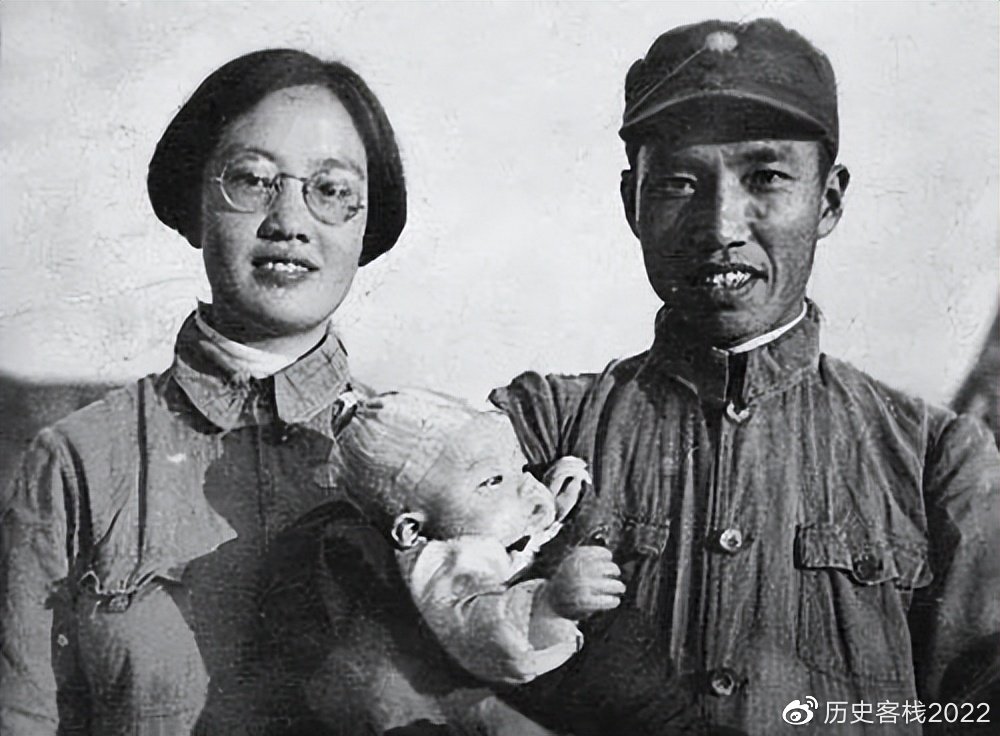 彭德怀不喜欢凑热闹,却当过一次婚礼主持人,谁的面子这么大__财经头条