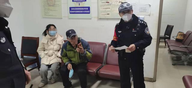 叛逆少女欲乘高铁见网友，被铁警及时“拦截”休闲区蓝鸢梦想 - Www.slyday.coM