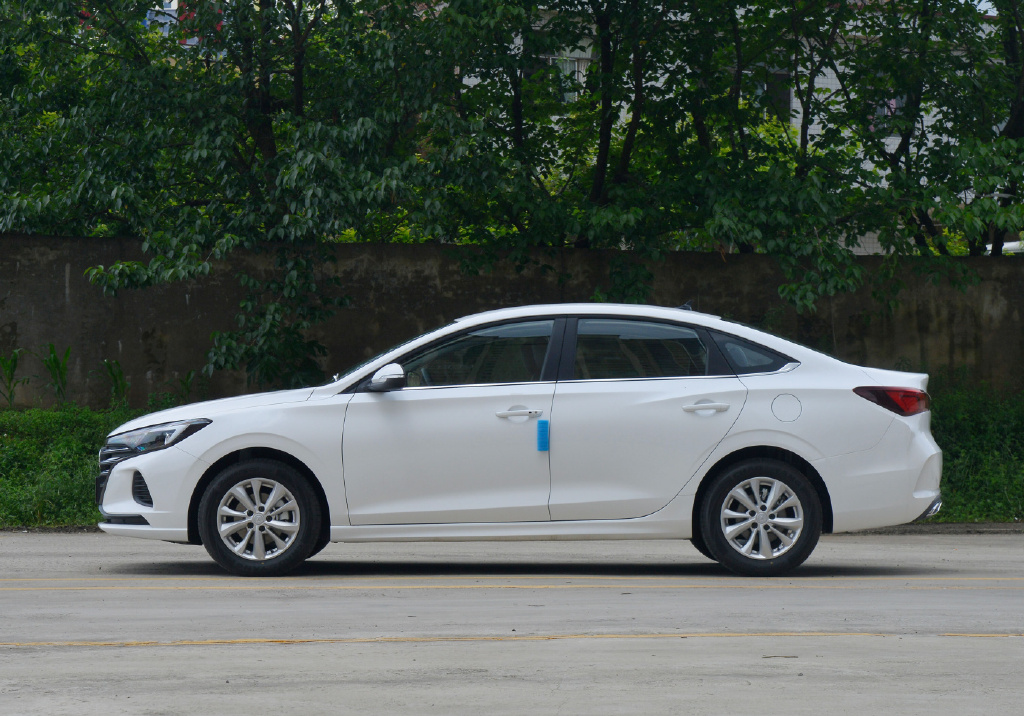 花75万元买辆最低配的自动挡长安逸动到底值不值