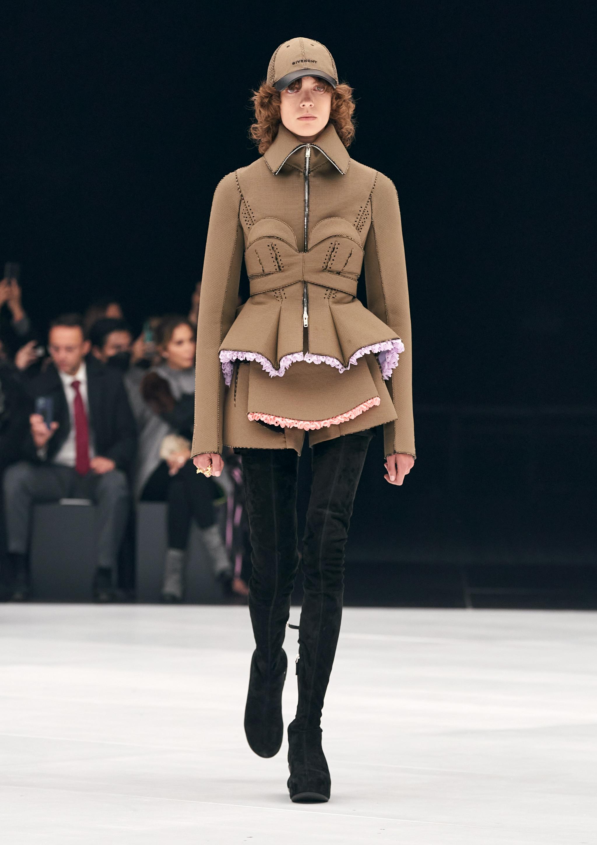 纪梵希givenchy全新发布2022春夏成衣系列matthewm