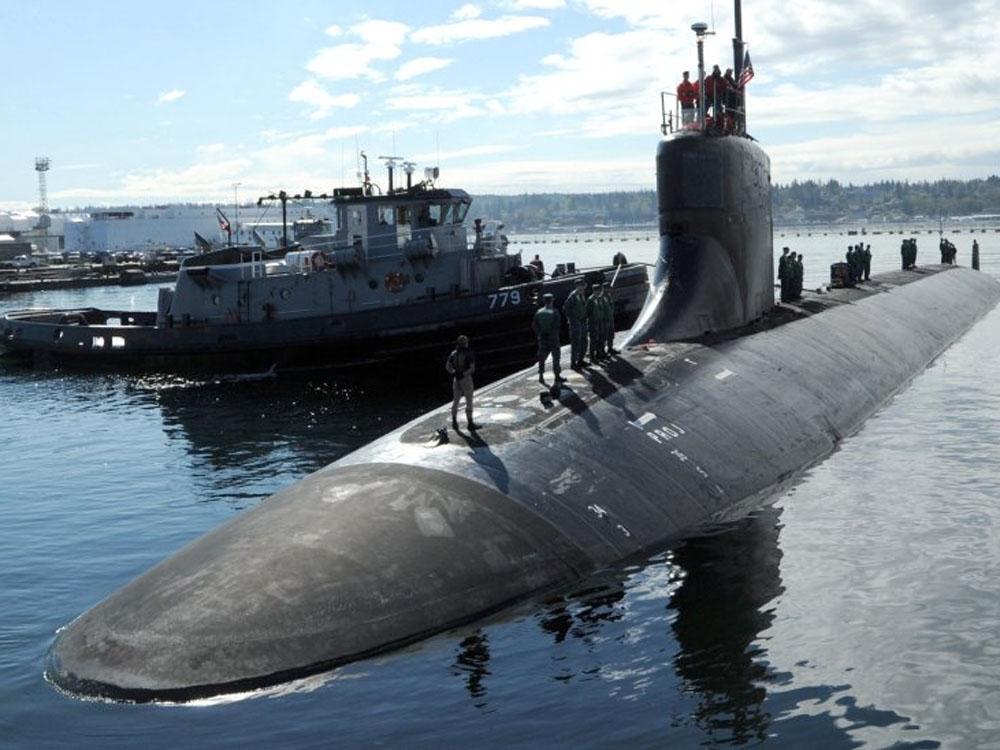 世界观：美军“最先进”战机撞上自家航母，哪里出了问题？休闲区蓝鸢梦想 - Www.slyday.coM