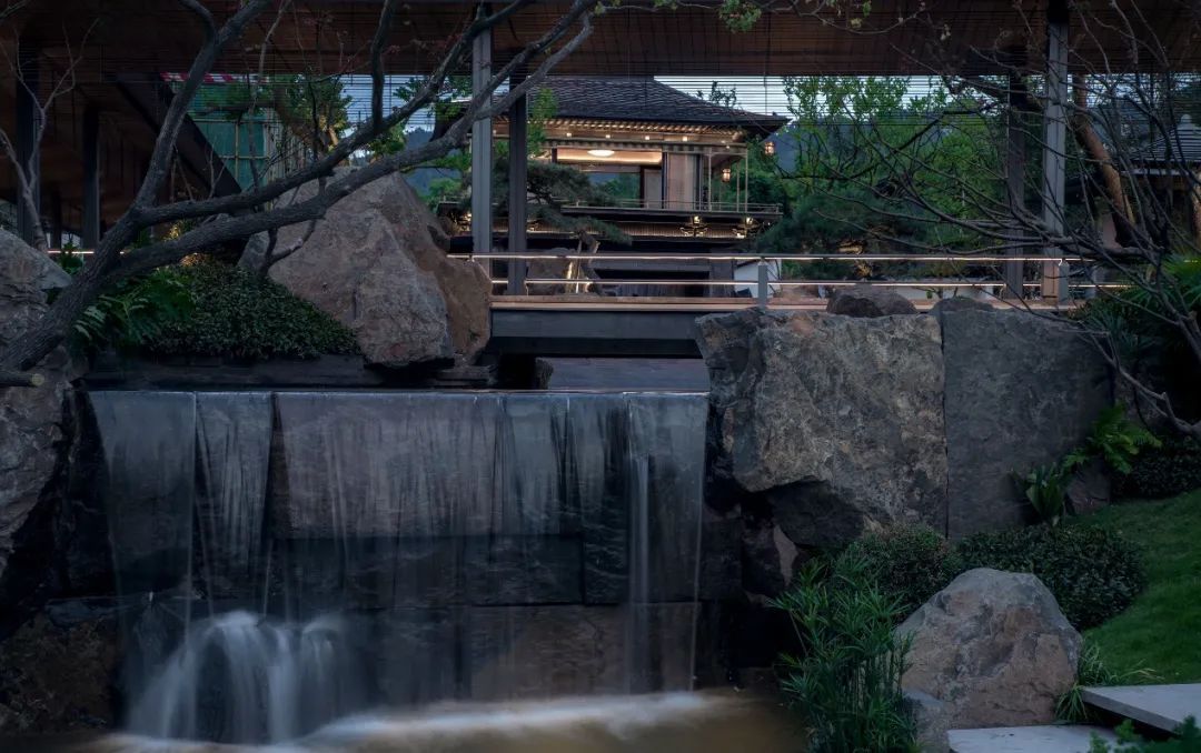 以建筑作品传承中国心意 融创雅颂系再造中式新ip