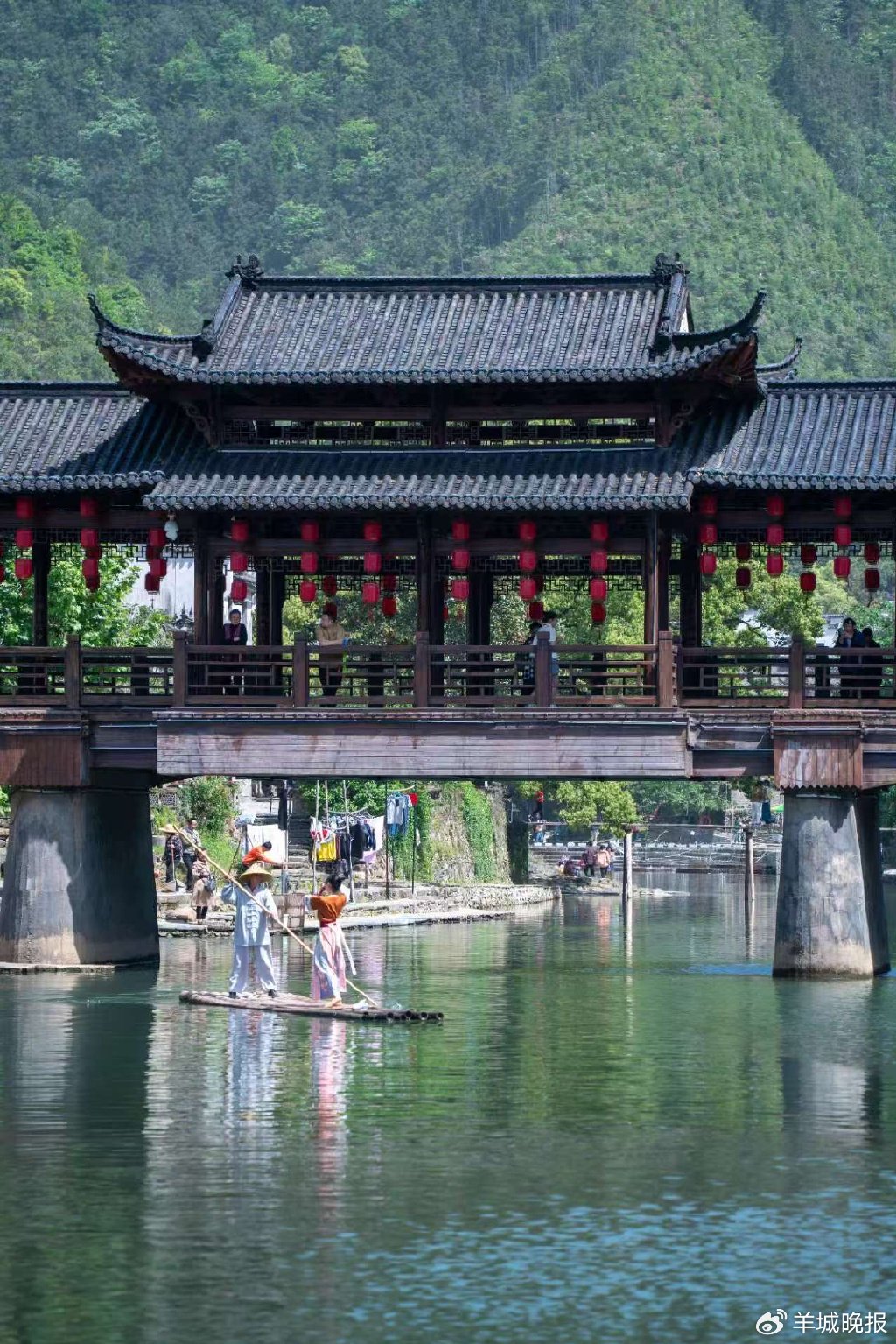 瑶里古镇″圈地收费″:村民抵制催生″逃票指南″,″门票经济″为何玩不转