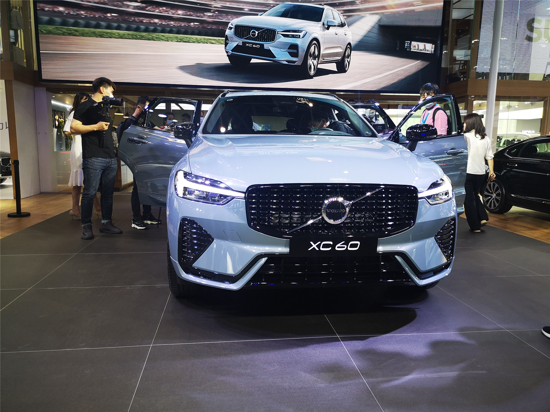 实拍全新沃尔沃xc60:外观小改,真正的变化不算少