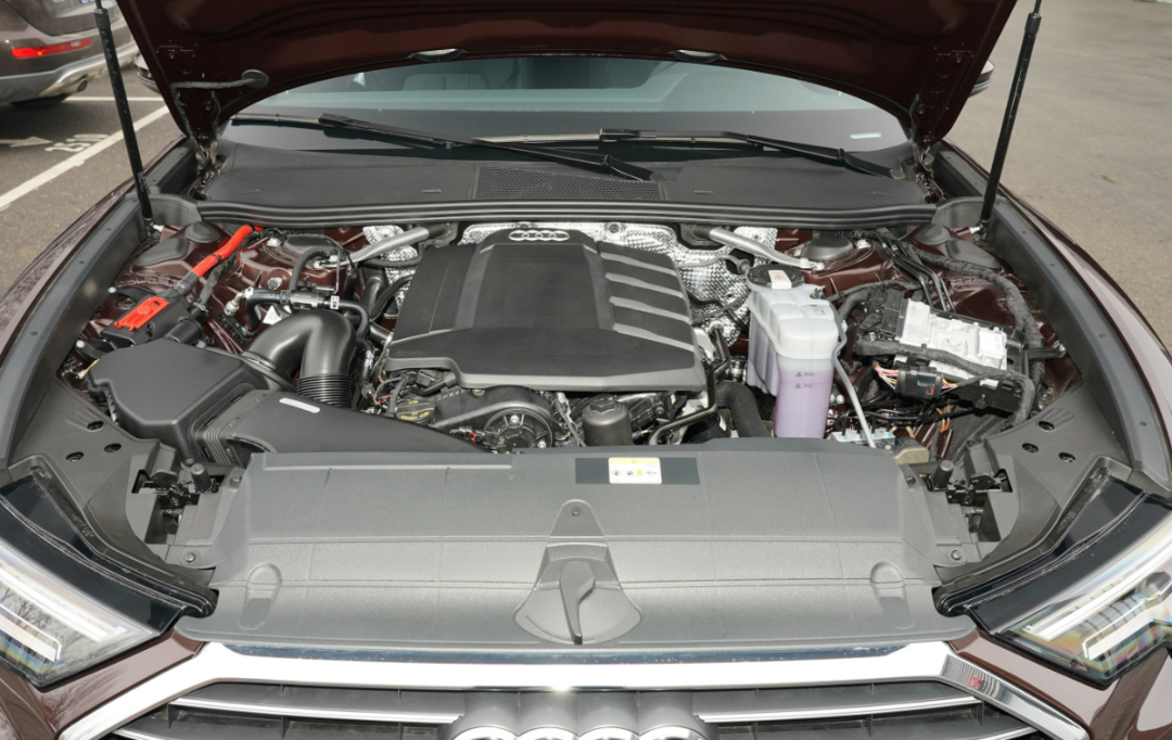 中大型豪华车怎么选？奥迪A6L对标沃尔沃S90