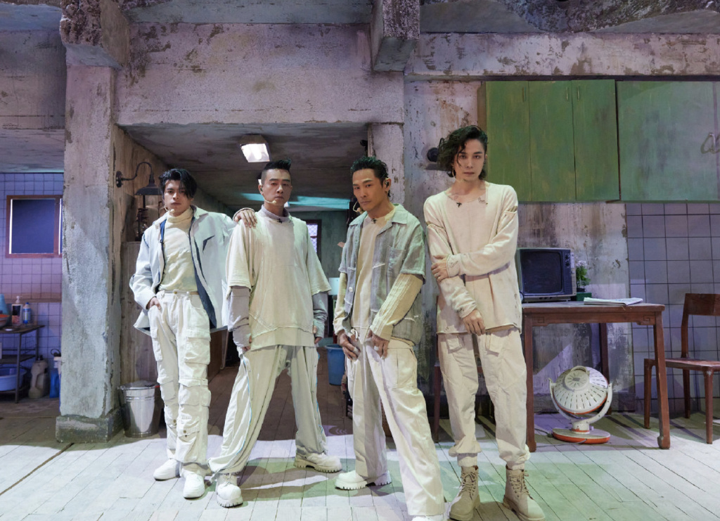 《披荆斩棘》三公舞台:张智霖办现场婚礼,袁咏仪穿婚纱惊喜登台休闲区蓝鸢梦想 - Www.slyday.coM 《披荆斩棘》三公舞台:张智霖办现场婚礼,袁咏仪穿婚纱惊喜登台休闲区蓝鸢梦想 - Www.slyday.coM