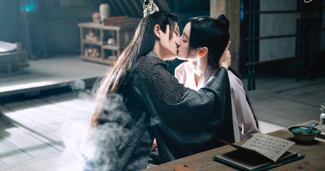 任嘉伦热巴拍吻戏巴不得，他俩吻戏辣眼睛@闻视介休闲区蓝鸢梦想 - Www.slyday.coM