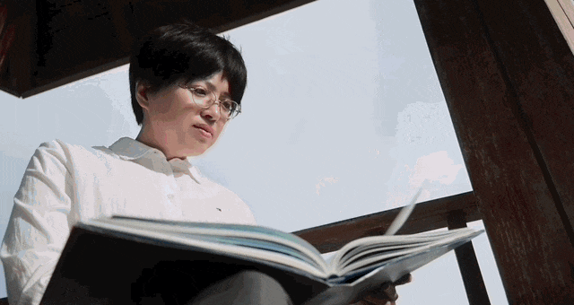 她是唯一的中国女性|张奕_新浪新闻