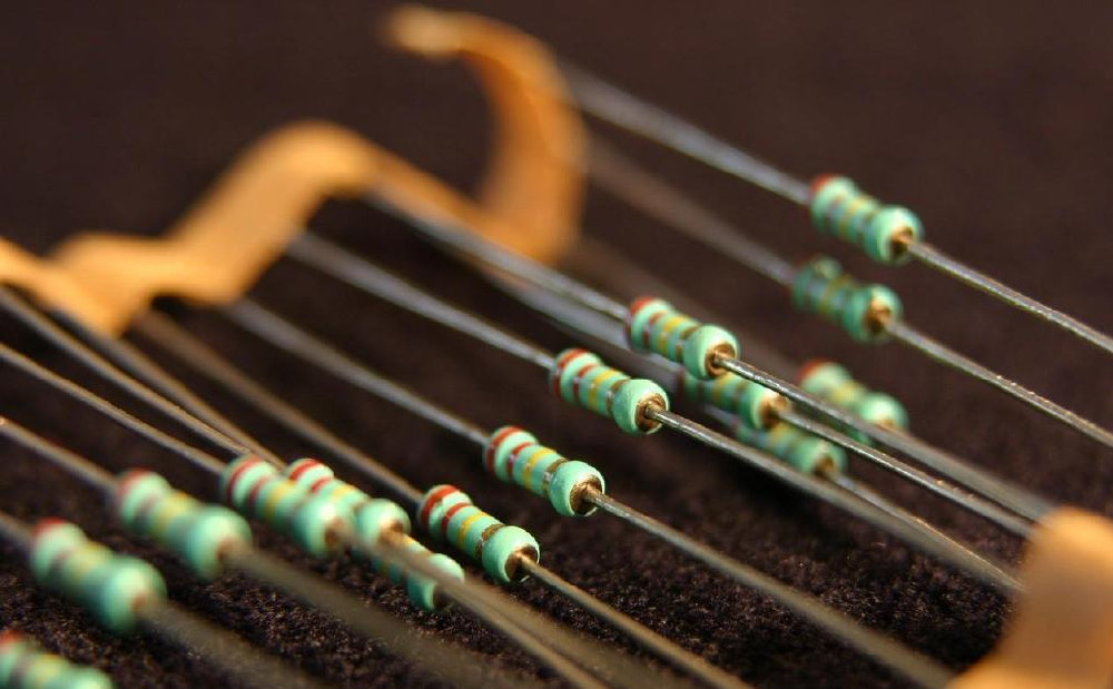 仅此一文,让看懂电阻,电容,电位器,三极管,二极管,可控硅!__财经头条