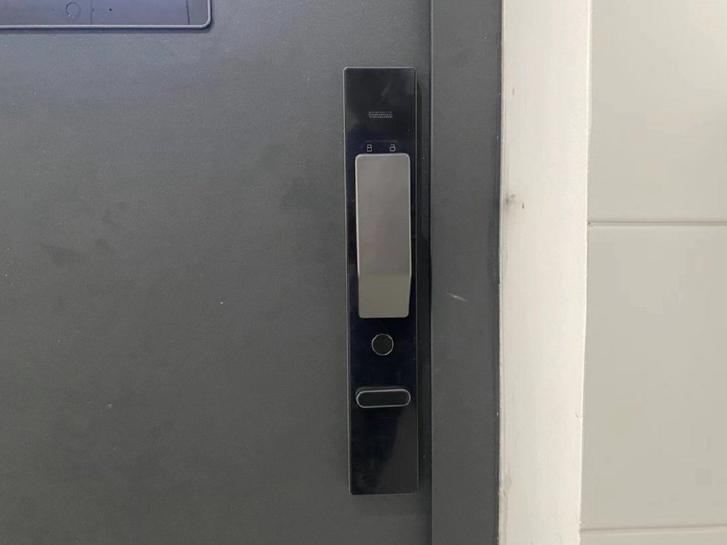 再品好货！小白智慧门新品评测分享：7000多的大门真实在休闲区蓝鸢梦想 - Www.slyday.coM