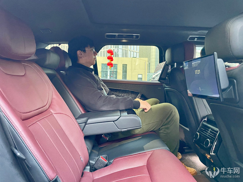 开着运动坐着舒服试驾全新路虎揽胜运动版