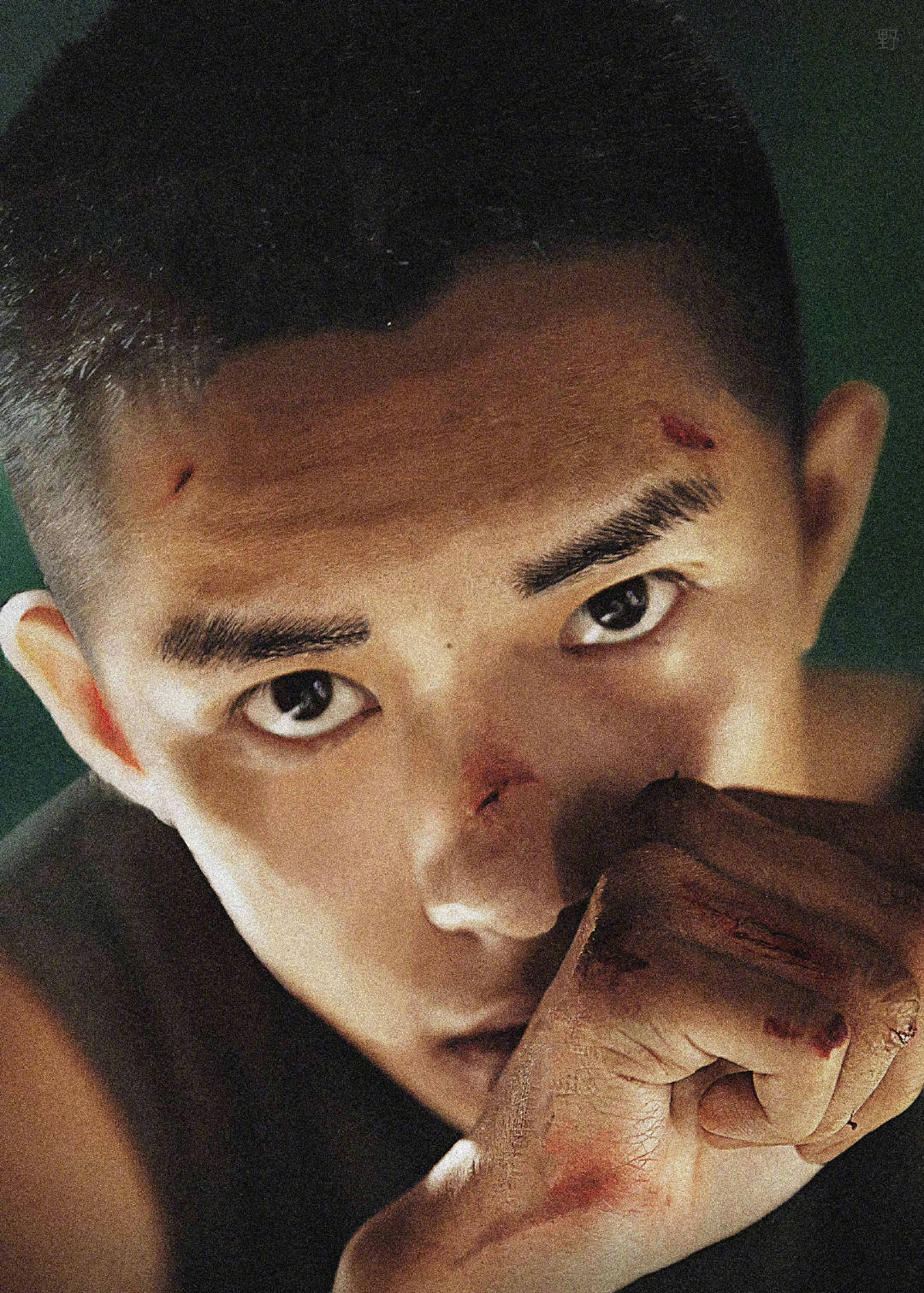 说起光头造型不得不提《少年的你》剃头戏,谁没有为刘北山动过心呢