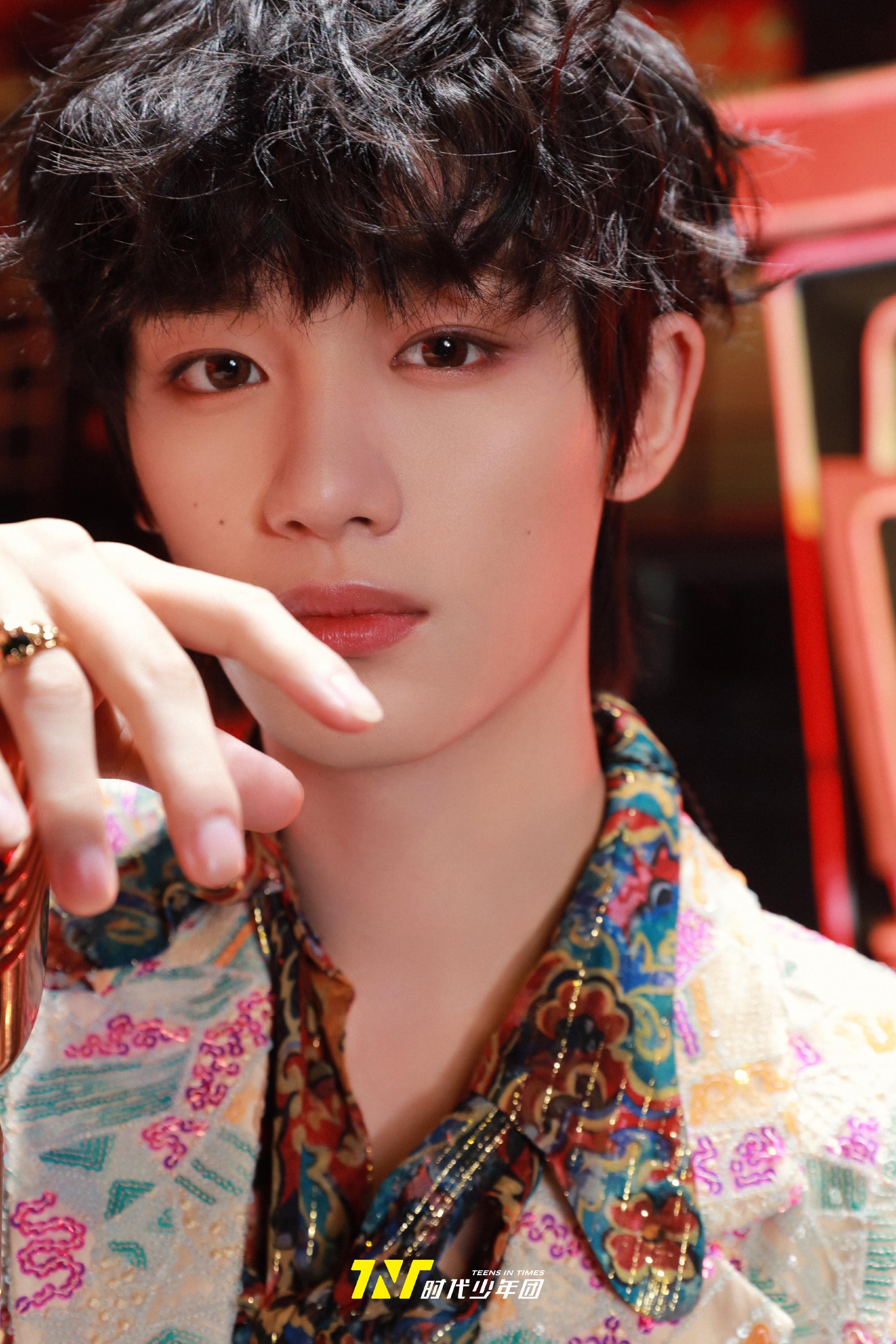 时代少年团个人solo舞台定妆海报马嘉祺丁程鑫宋亚轩刘耀文